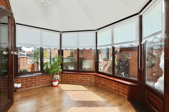 8, Thornhill Road, Doncaster photo 3