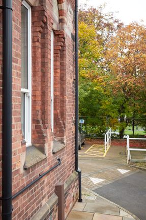 Hutchinson House, Vane Terrace, Darlington DL3 7AL, Darlington photo 5