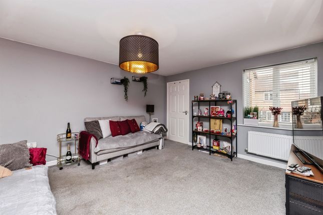 3, Woodville Way, Knottingley photo 2