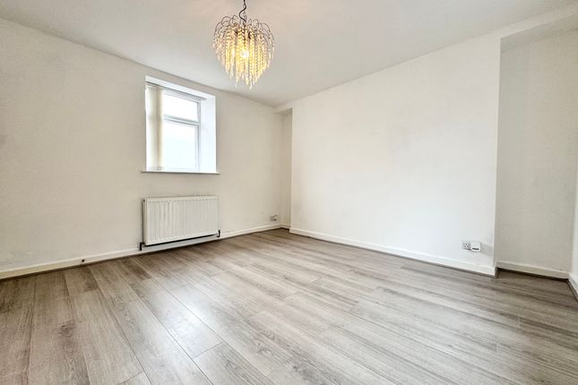 2 Woodland Street, Mountain Ash photo 3