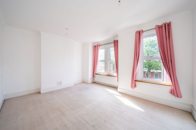20A, Renmuir Street, London photo 4