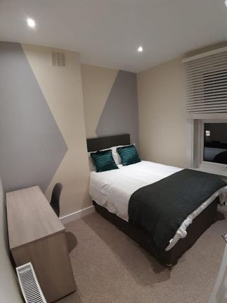 27 Martin Terrace, Leeds photo 3