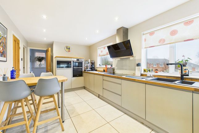 10 Boynton Drive, Nottingham photo 2