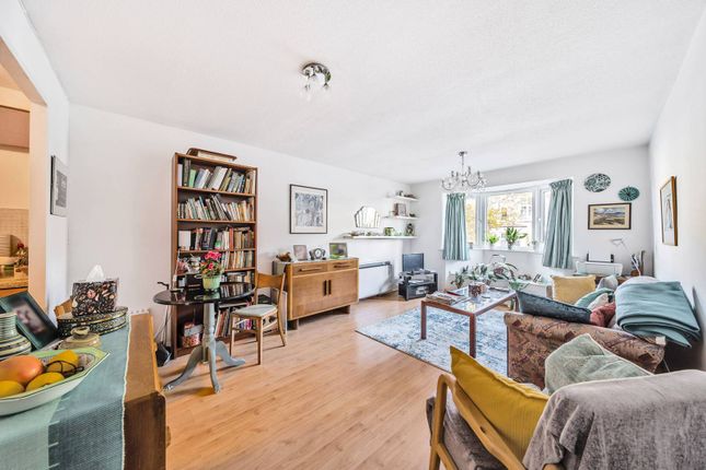 Thumbnail Flat for sale in Wetherill Road, Muswell Hill, London