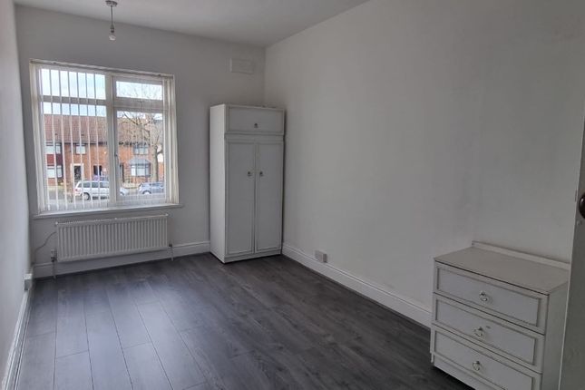 Thumbnail Flat to rent in East Prescot Road, Knotty Ash, Liverpool