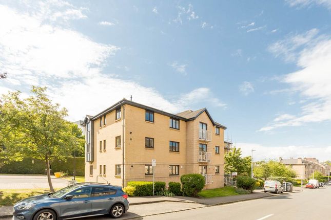 Thumbnail Flat for sale in Learmonth Avenue, Comely Bank, Edinburgh