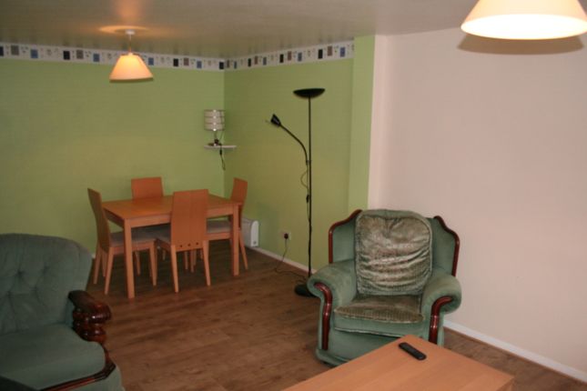 Maisonette to rent in Cranston Close, Hounslow