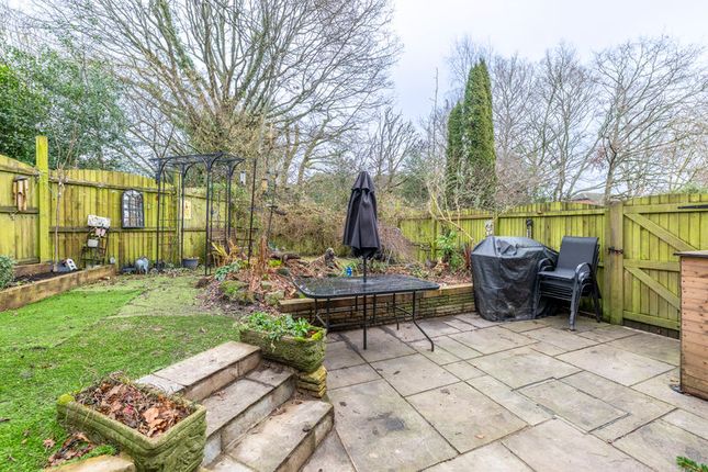 10, Buller Close, Crowborough photo 3