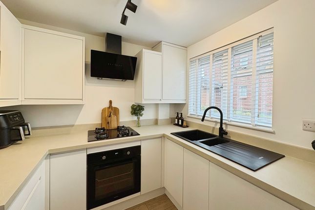 35 Bickford Close, Bristol photo 3