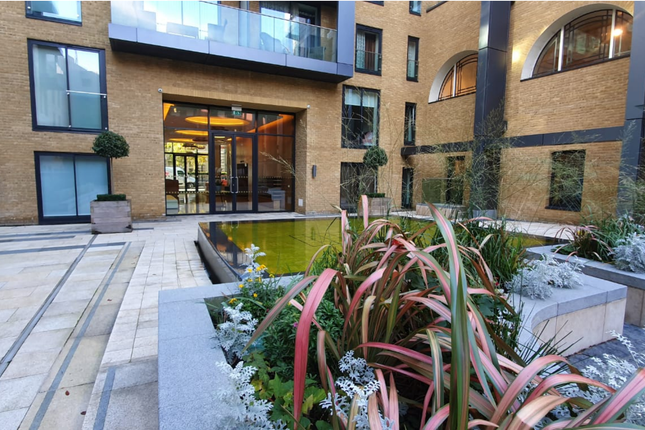 Flat for sale in 50 Bolsover St, Fitzrovia, London