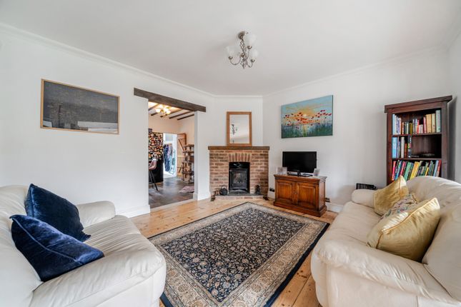4 Victory Cottages,, The Common, Dunsfold photo 2