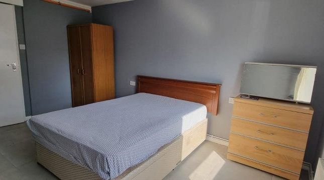 2, 4, Edgar Road, Hounslow photo 2