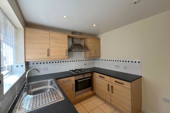 5, Horsham Road, Swindon photo 3