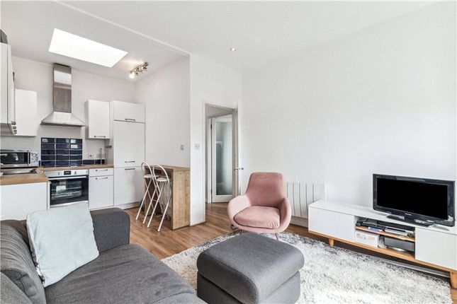 Thumbnail Flat for sale in Courtfield Gardens, South Kensington, London