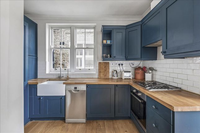 194a, Fulham Palace Road, London photo 4