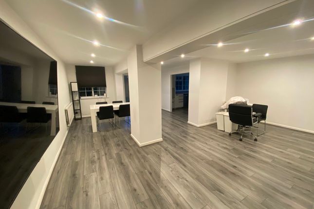 1 Pennine Close, Leicester photo 4