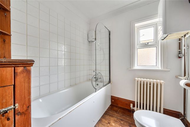 74, Derwent Road, London photo 4