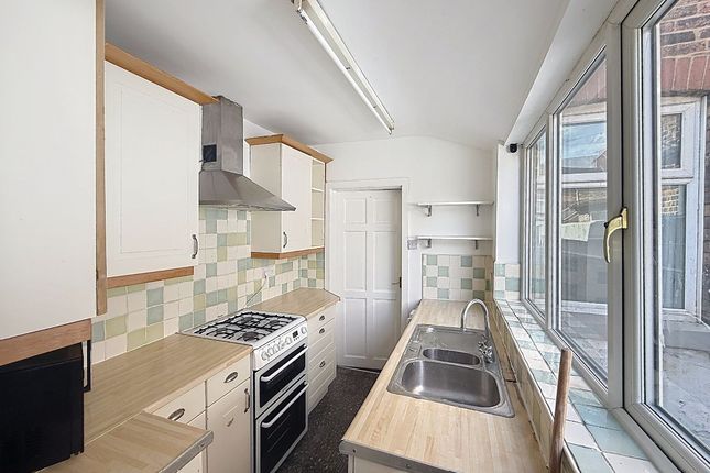 19 Guildford Street, Stoke-on-Trent photo 5