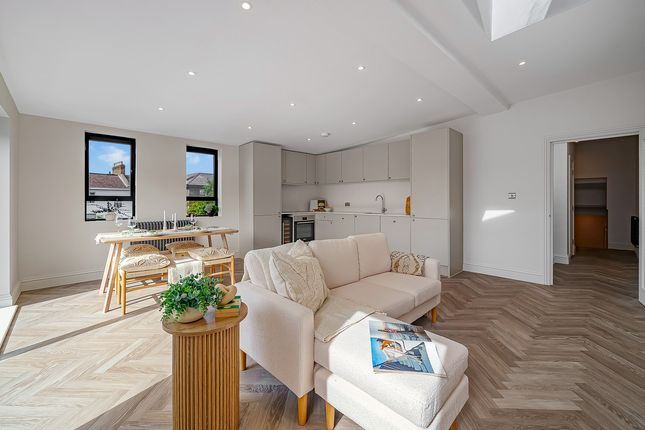 Flat Flat 9, 1-3, Ashby Road, London photo 3