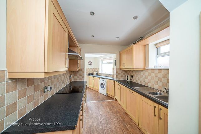 83, Cherry Tree Avenue, Walsall photo 4