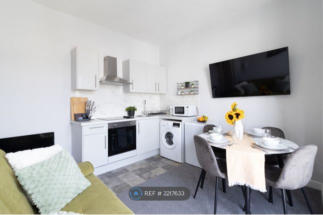 Thumbnail Flat to rent in Kingston House, Southsea