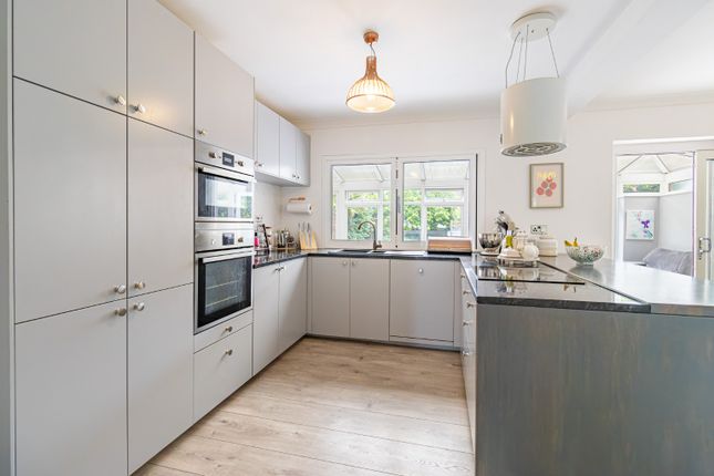 30 Nightingale Drive, Taverham, Norfolk photo 4