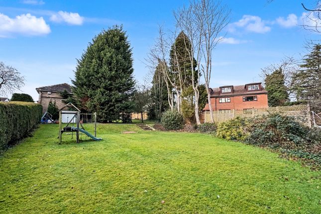 32 Sedgley Park Road, Manchester photo 4