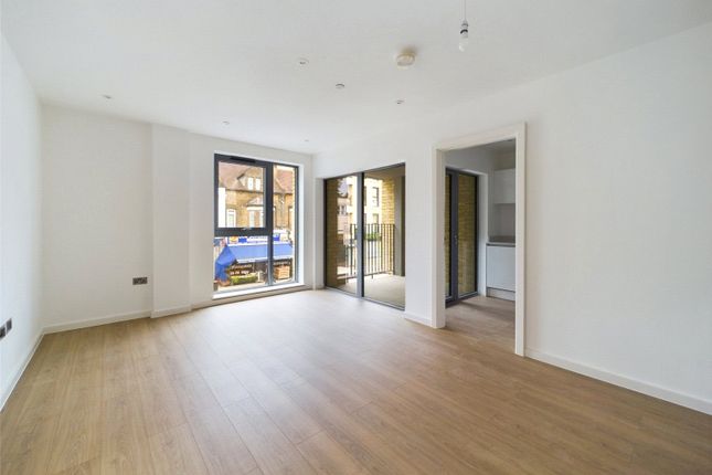 Flat 6, 12, Upton Lane, Forest Gate, London photo 3