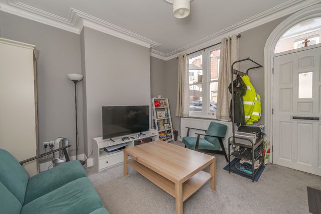 161 Broomspring Lane, Sheffield photo 4