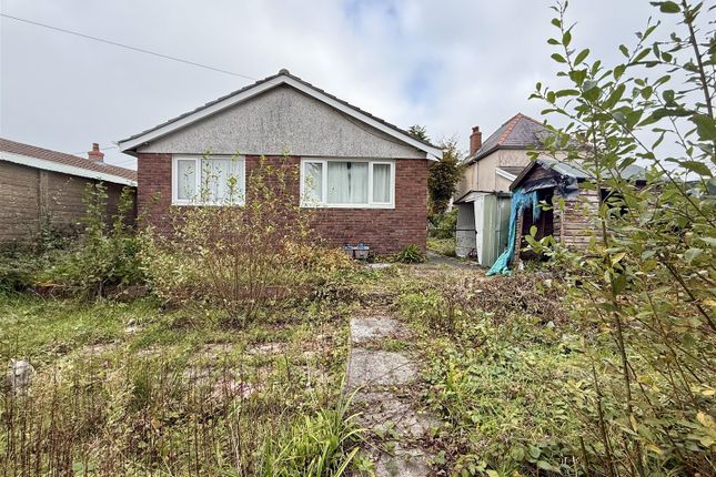 84, Grove Hill Park, Llanelli photo 4