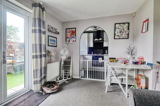 40, Dawley Crescent, Birmingham photo 4