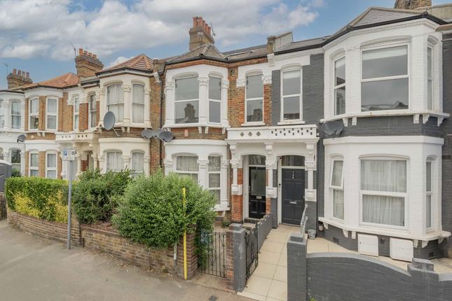 Thumbnail Flat to rent in Purves Road, London