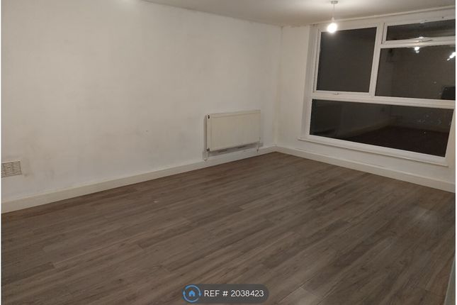 Flat to rent in West Ealing, London