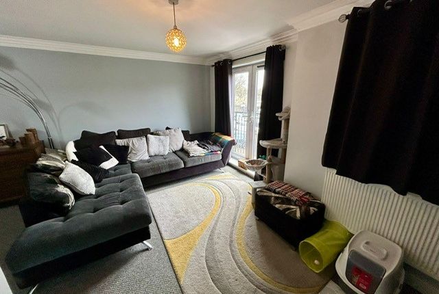 8, Acre Park, Bacup photo 2