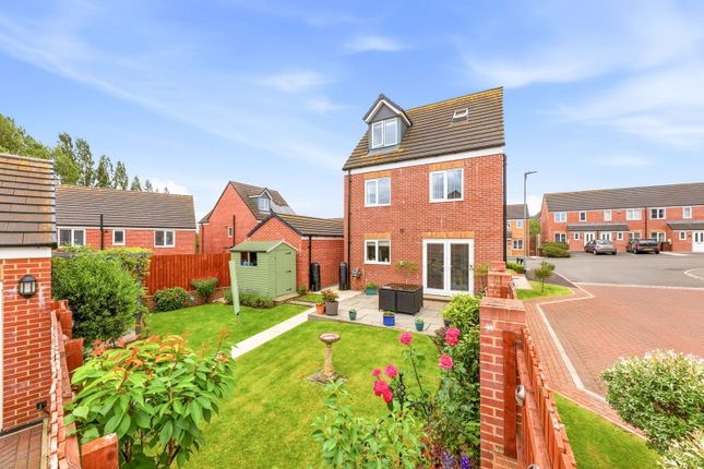 2, Chambers Close, Castleford photo 3