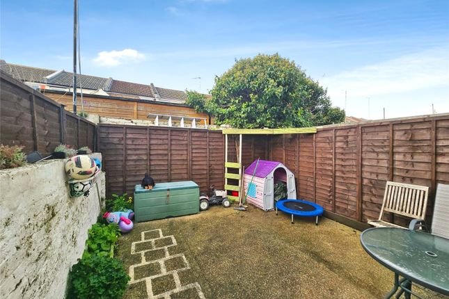 25, Shearer Road, Portsmouth photo 2