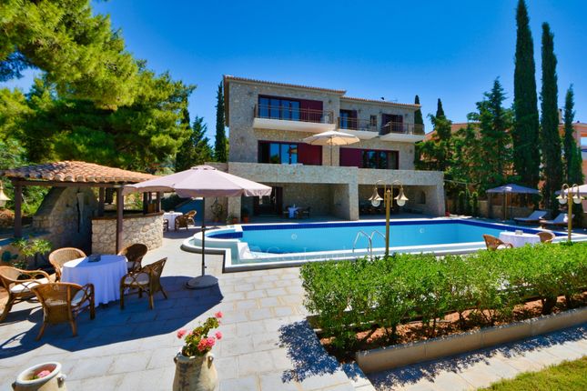 Villa for sale in Aghios Emilianos, Greece