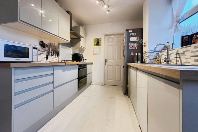 13, Court Meadow, Wotton-Under-Edge photo 4