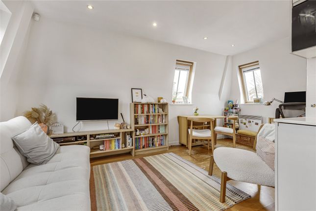 Flat 12, 9-10, College Terrace, London photo 5