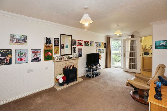 Flat 1, Acacia Lodge, 49, Trinity Street, Fareham photo 3