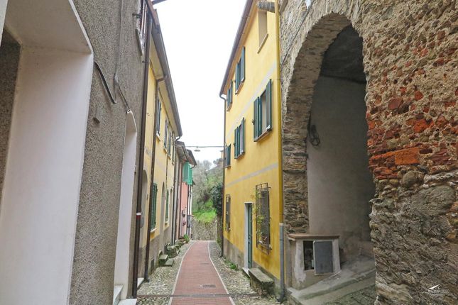 Thumbnail Town house for sale in La Spezia, Luni, Italy