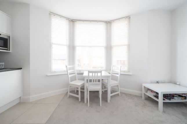 2-bed flat on Flat 2, 114, Askew Road, London, £400,000
