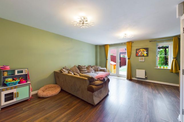 109, Woodvale, Gloucester photo 3