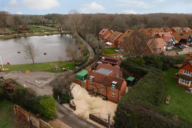 Lake Cottage, Ockham Road North, West Horsley photo 2