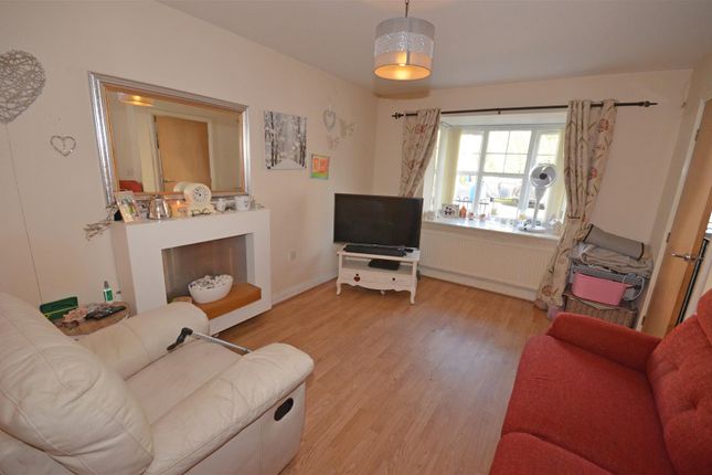 Mews house for sale in Waters Reach, Mossley, Ashton-Under-Lyne