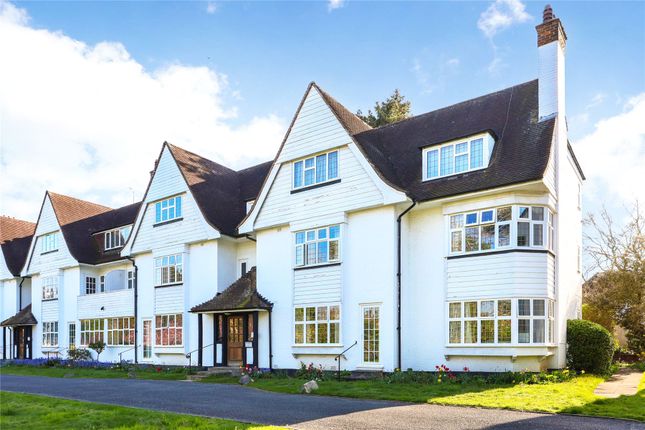 Thumbnail Flat for sale in Leicester House, Watts Road, Thames Ditton