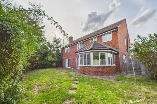 2a Wendover Way, Aylesbury photo 3