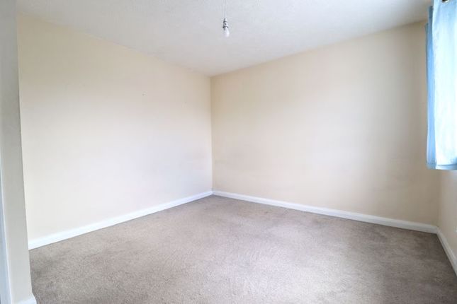 55, Pimpernel Grove, Milton Keynes photo 4