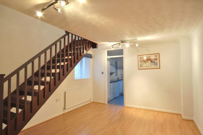 2 Bedroom Houses To Let In Uxbridge Primelocation