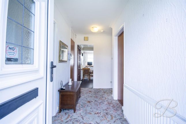 14, Thornbury Drive, Mansfield photo 4